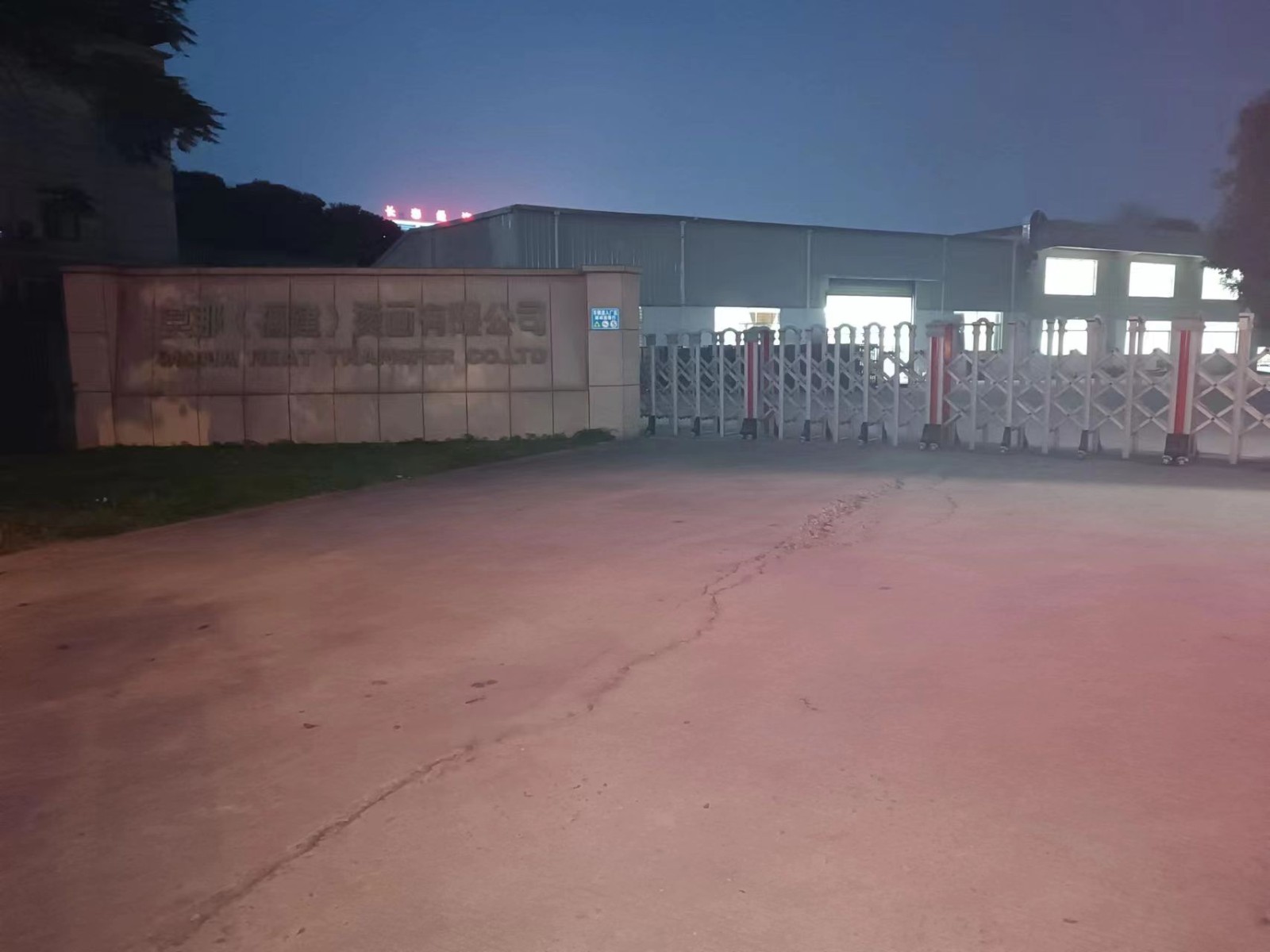 大门.jpg